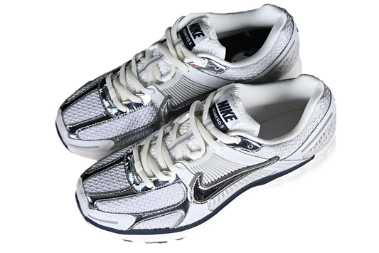 Nike Vomero 5